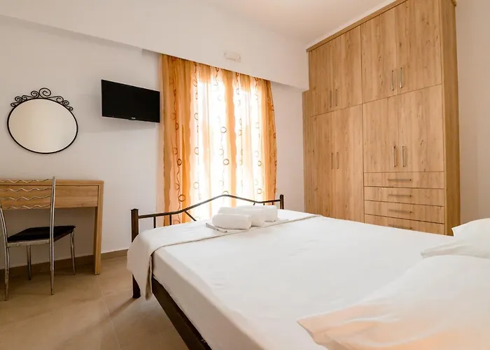 Dinos Βασιλική